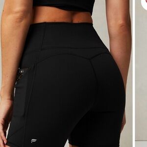 Fabletics Black Bike Shorts, shorts, oasis High-waisted short 6” Black M
